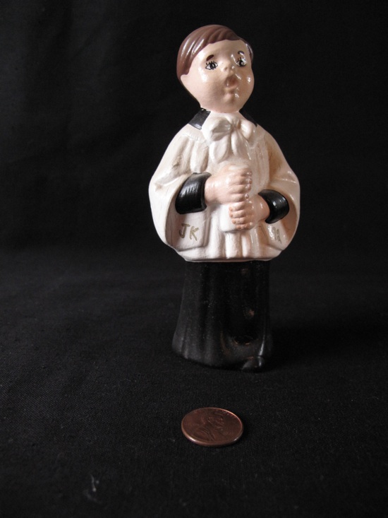 choirboy-figurine-550